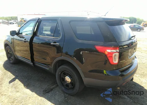 2014 Ford Police Interceptor z USA, uszkodzony, nr VIN 1FM5K8AR9EGA70764